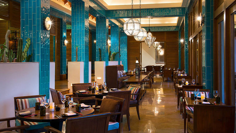 El Puerto Restaurant
