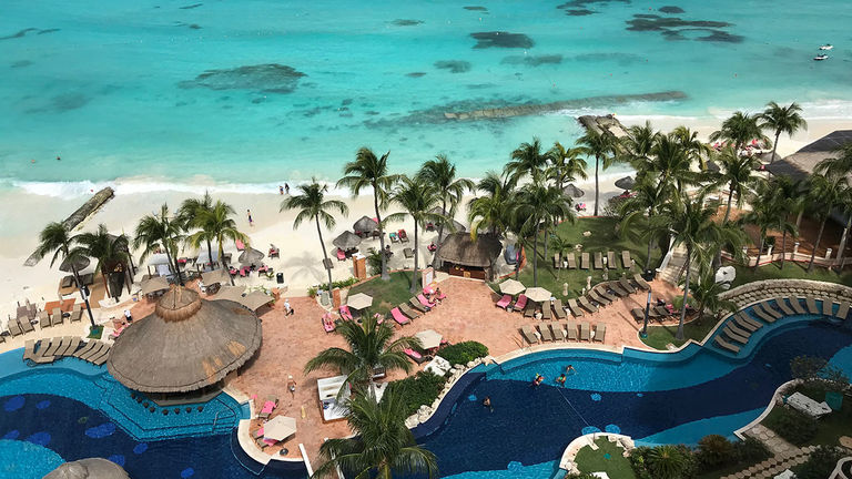 Grand Fiesta Americana Coral Beach Cancun is family-friendly.