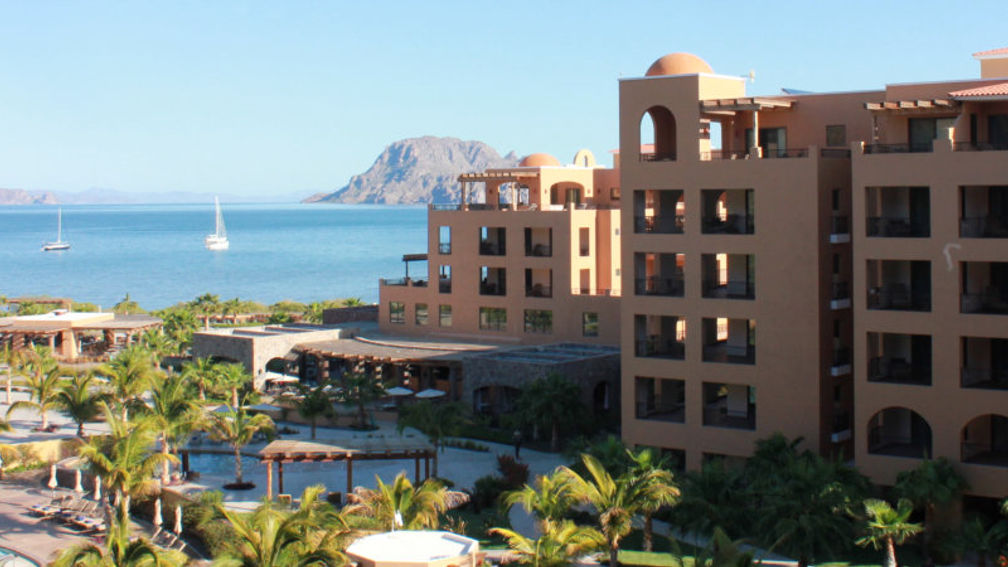 Villa del Palmar Loreto fronts the Sea of Cortez in a remotFe area of Baja California // (c) 2013 Monica Poling