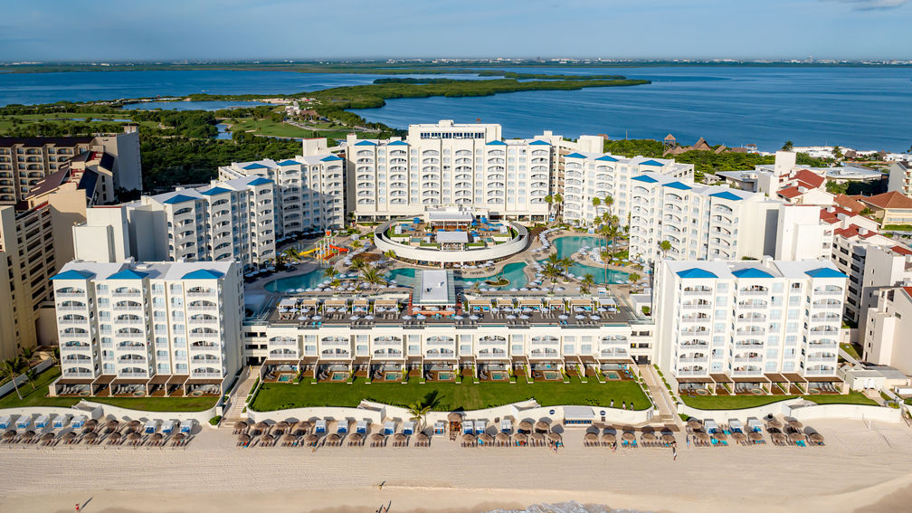 Review: Hilton Cancun Mar Caribe All-Inclusive Resort