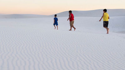 National park travel is increasingly popular for families (depicted is White Sands National Monument in New Mexico). // © 2016 iStock