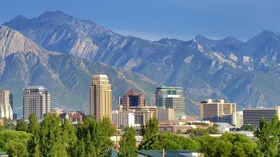Spectacular scenery and entertainment can be found in Salt Lake City and other Winter Olympic sites. // © 2018 Creative Commons user countylemonade