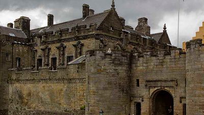 STA Travel’s layaway program makes it easier for students to afford studying abroad in locations such as Stirling, Scotland. // © 2018 Creative Commons user dun_deagh