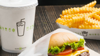 Shake Shack Opens at LAX