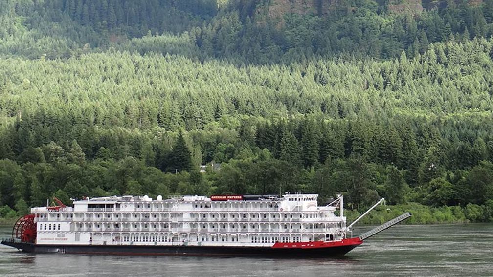 River Cruise Review: AQSC's American Empress