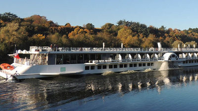 The Loire, the longest river in France, is also the most difficult to navigate because of its unpredictable water levels. // © 2016 CroisiEurope