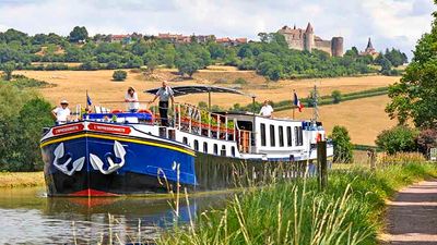 Barges can be booked for groups with six to 20 travelers. // © 2016 European Waterways