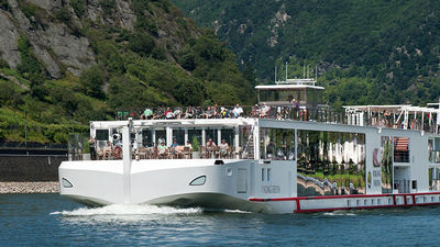 Viking Freya on the Rhine River // © 2015 Viking River Cruises
