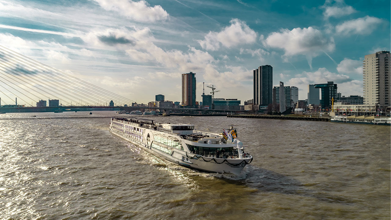 Are Ocean Cruisers Making a Switch to River Cruising?