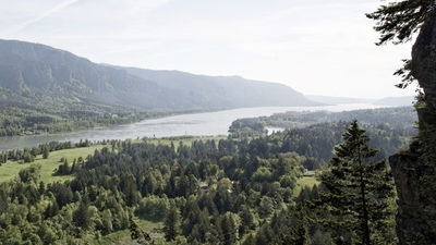 Spring is a great time to visit the Columbia River Gorge, one of many sights on Un-Cruise Adventures’ Legacy of Discovery cruise. // © 2015 Thinkstock