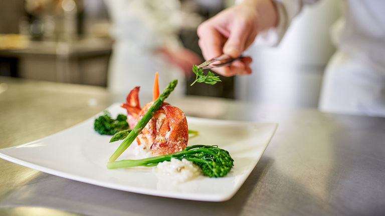 Some say that Crystal River Cruises’ onboard cuisine rival Michelin-star restaurants.