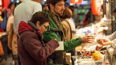 A chef might lead a market tour with Context. // © 2015 Context
