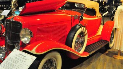 The Fountainhead Antique Auto Museum features more than 80 vintage cars. // © 2015 Christopher Batin 3