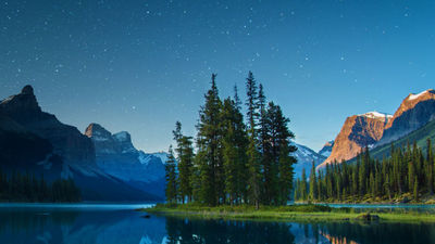 The area around Jasper, Alberta, is one of the best destinations for stargazing. // © 2015 Parks Canada/Ryan Bray 2
