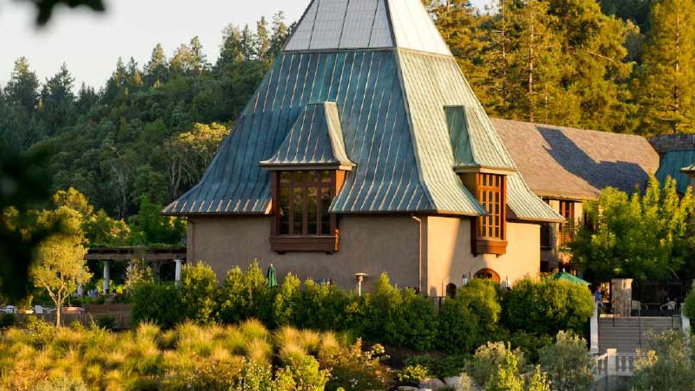 Francis Ford Coppola’s Rustic in Sonoma County is perched on a hill with vineyard views. // © 2015 Francis Ford Coppola Winery 2