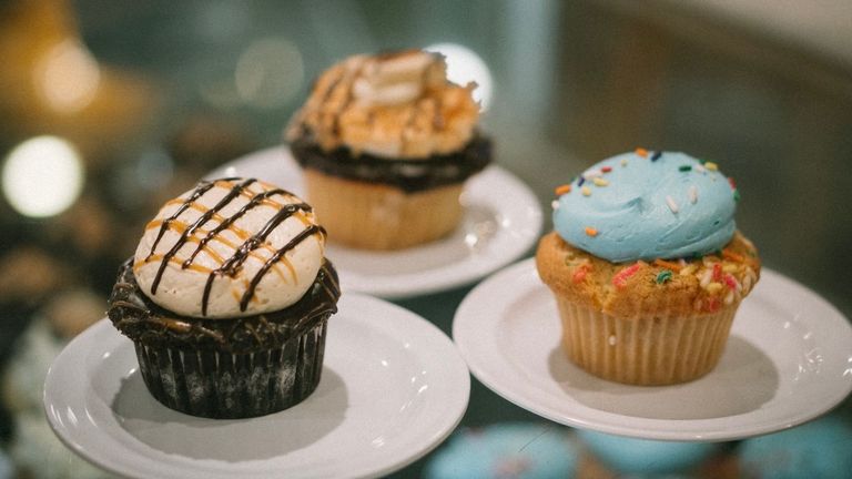 The tour culminates with sweet treats at the original “Cupcake Wars” champ Molly’s Cupcakes.