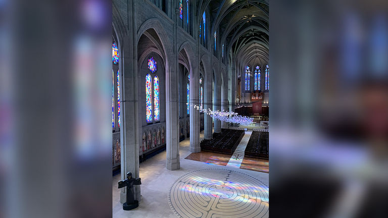 Grace Cathedral features modern art installations, such as “Les Colombes: The Doves” by Michael Pendry, which is composed of 2,000 paper doves in a 45-foot-long aerial sculpture.