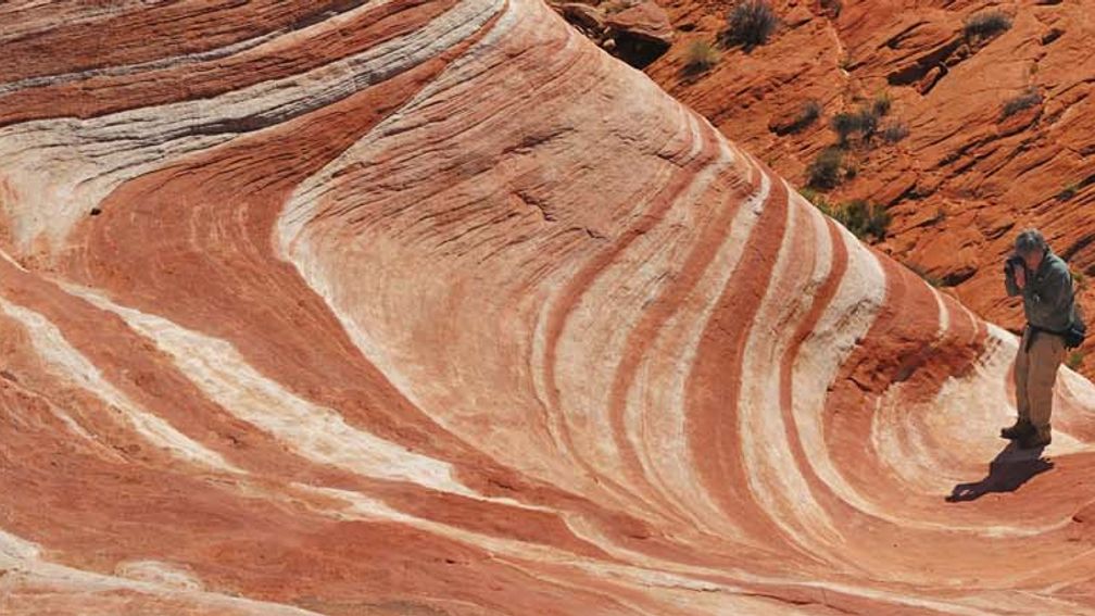 The Valley of Fire is an all-natural spectacle sure to dazzle Las Vegas visitors. // © 2014 Thinkstock F