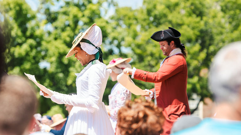 In Colonial Williamsburg, historical events include re-enactments, tours, exhibitions and theater presentations.