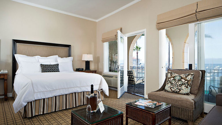 Hotel Vista Del Mar’s ocean suites provide sweeping views of Avalon Bay.