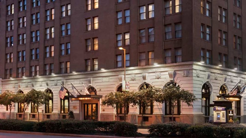 The Whitney Hotel is in a historic Beaux Arts building.// © 2015 Whitney Hotel – New Orleans Hotel Collection 3