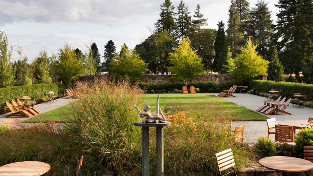 Art from the founding family’s collection can be spotted throughout the 35-acre hotel. // © 2017 The Allison Inn & Spa 2