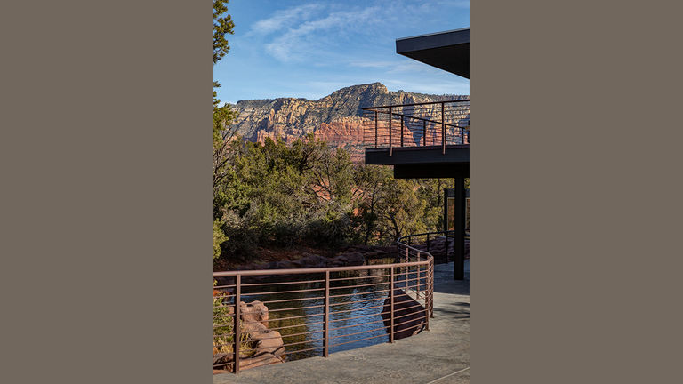 Although the hotel is located near high-trafficked areas, the property feels peaceful and relaxing.