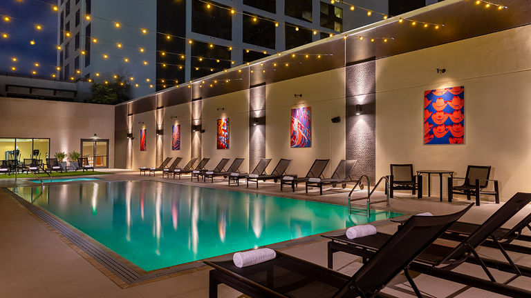 Hilton Austin Pool