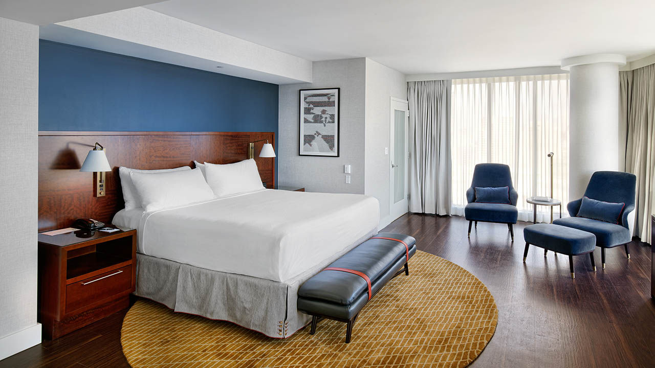 A Junior Suite at InterContinental San Francisco