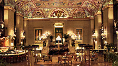 The hotel’s lobby has a beautiful vaulted ceiling. // © 2015 Palmer House Hilton