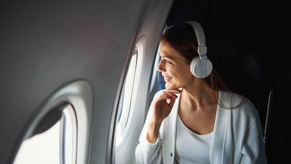 United Airlines Adds Spotify Content to Inflight Entertainment System