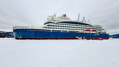 Le Commandant Charcot navigates icy waters smoothly.