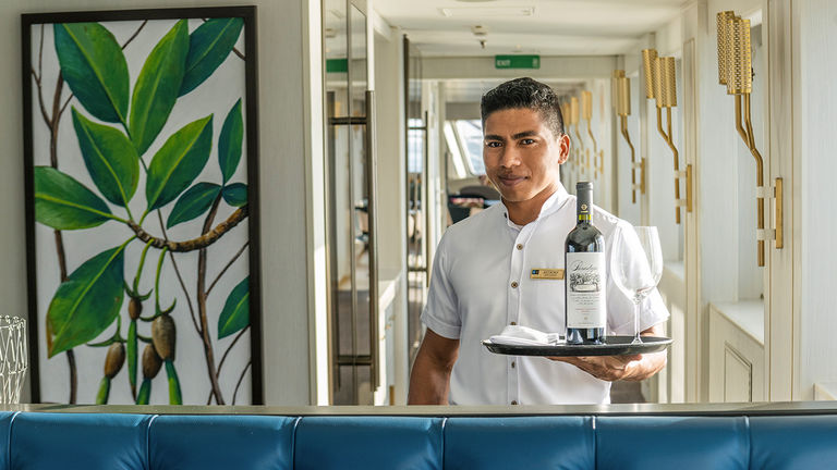 Islander II crew is made up of Ecuadorian locals.