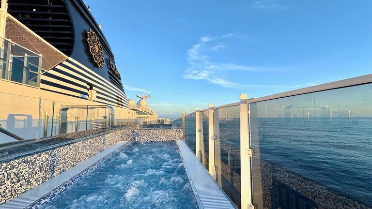 exploraiipools