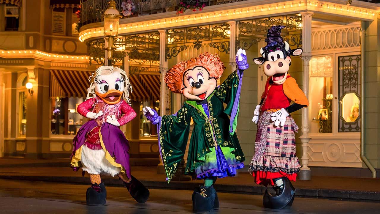 A Complete Guide to This Year's Theme Park Halloween Celebrations
