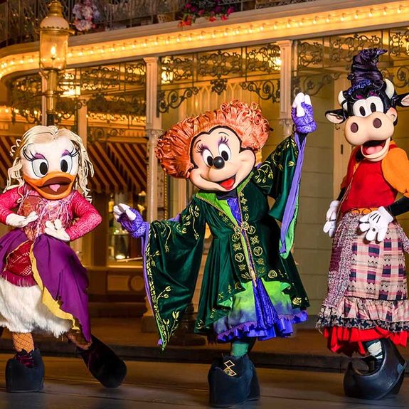 A Complete Guide to This Year's Theme Park Halloween Celebrations