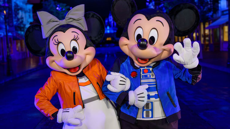 Clients who visit the Disneyland Resort during Season of the Force can also attend Disneyland After Dark: Star Wars Nite.