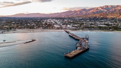 Santa Barbara’s coastal location makes it great for a beach getaway, but there’s plenty of city fun, too, from top-notch restaurants to museums and gardens.