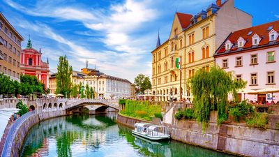 summertraveltrends2025slovenia