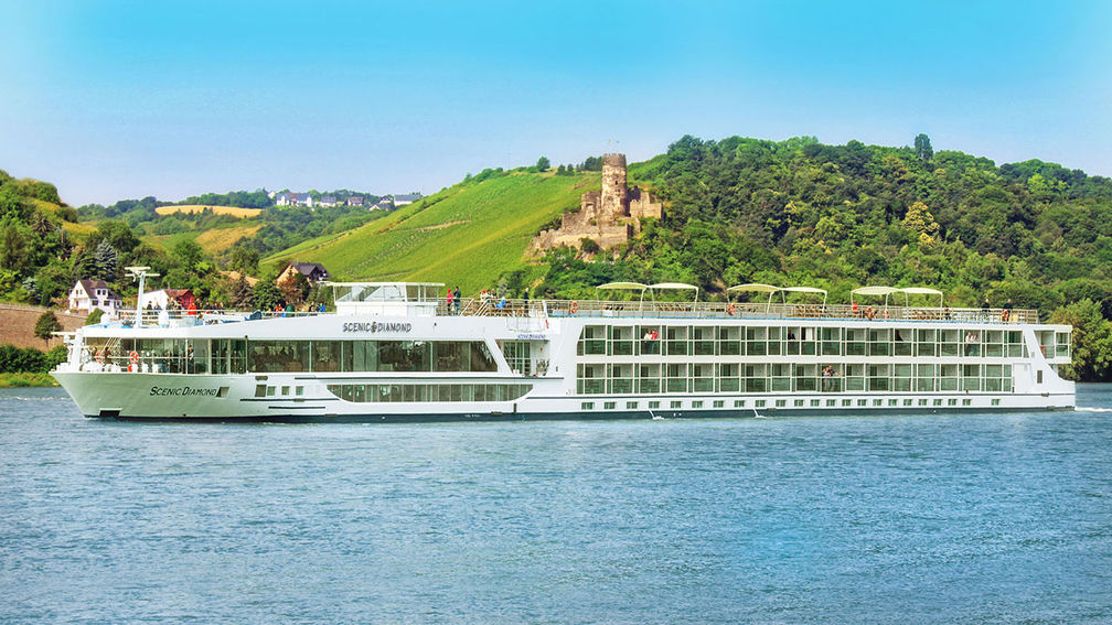 Review: Scenic Diamond in Bordeaux, France