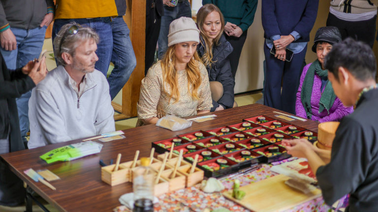 World Vegan Travel offers culinary activities such as a sushi demo in Japan.