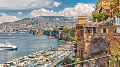 Through the new app, guests can access daily itineraries specific to their tour, share photographs and participate in group chats with fellow travelers.