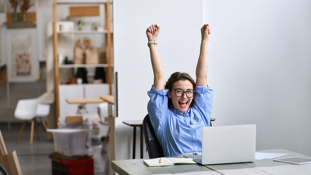 These Brands Are Offering Incentives for National Travel Advisor Day and Beyond