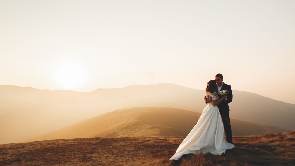 Fora: Couples Reimagine 2026 Weddings and Honeymoons