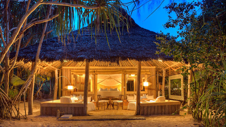 PAGE IMAGE_PreferredHotelGroup_BeyondGreen_andBeyond-Mnemba-Island