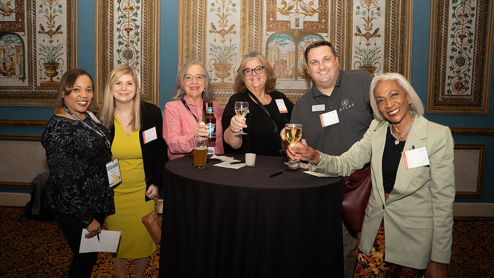Travel advisors, suppliers and Avoya staff mingled at the social event.