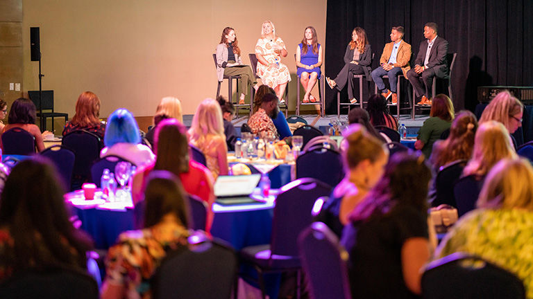 Expert panels include insight from both suppliers and advisor Guides.