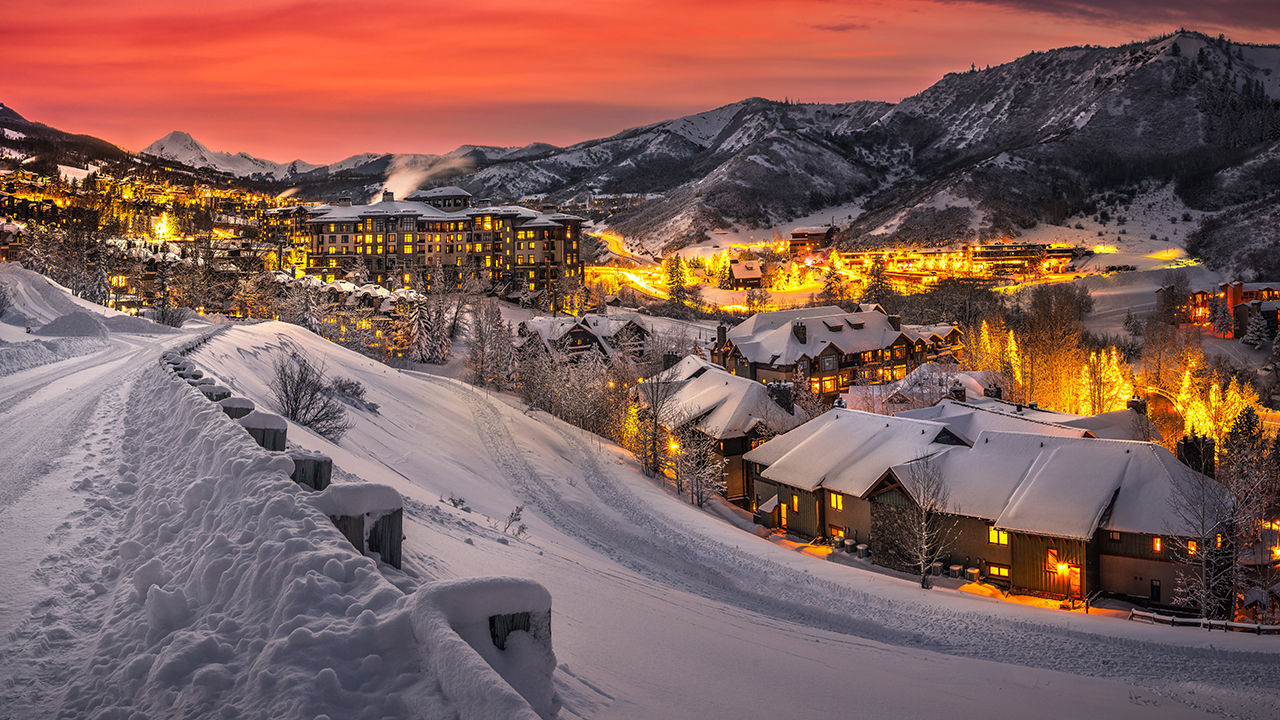 Mountain towns have captured the attention of holiday travelers this year.