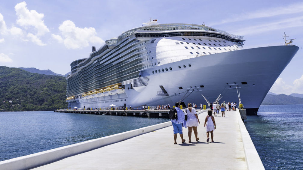 Cruise Ships Commit to Carbon Reduction