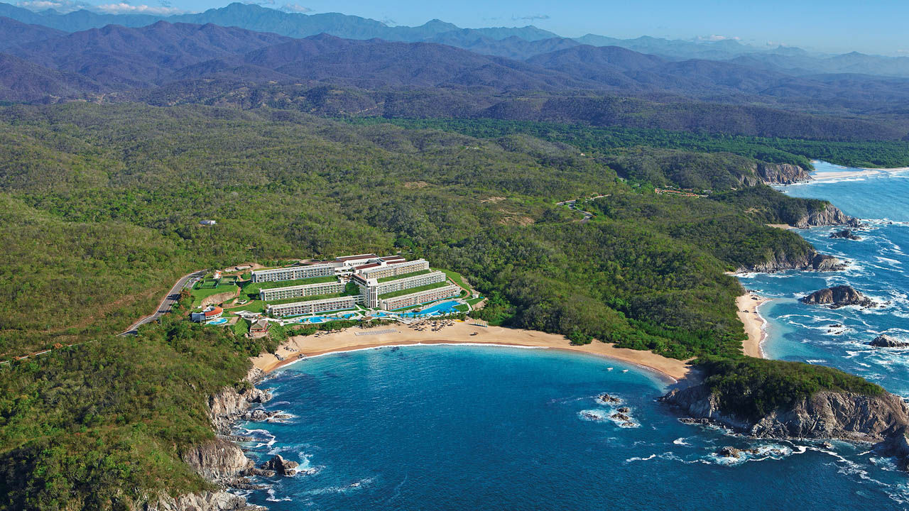 Hyatt to Acquire Apple Leisure Group, Doubling Its Global Footprint